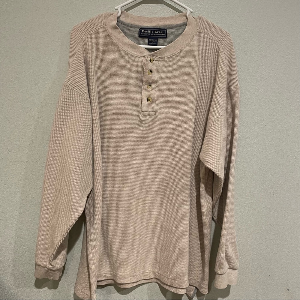 Men’s Pacific Crest Authentic Outdoor Goods Thermal Henley Shirt. Size XL